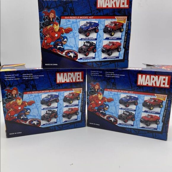 Marvel Diecast Metal Car Model Kit 4x4 Rebels Black Widow Spiderman IronMan - Picture 9 of 10